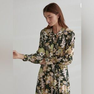 Long Sleeve Floral Midi Dress in Dark Green